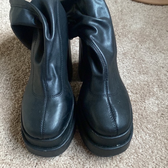 Steve Madden Cypress Boot - Picture 4 of 6